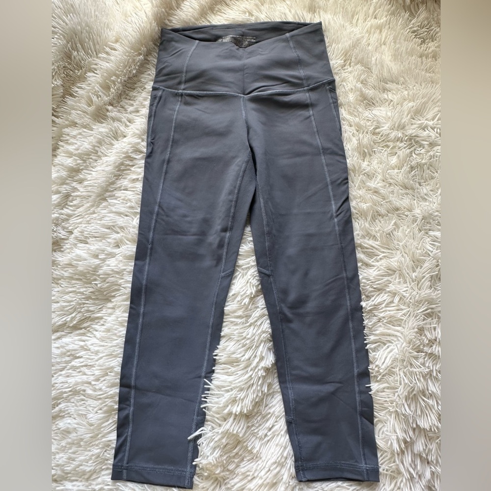 Victoria's Secret VSX Sport Gray Capri Leggings